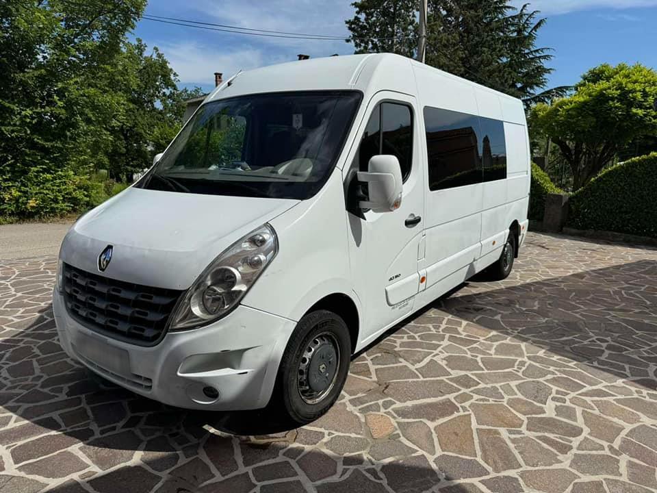 OSIGURANA TRI NOVA KOMBI VOZILA Za prijevoz učenika osnovnih škola u Sjevernoj Istri